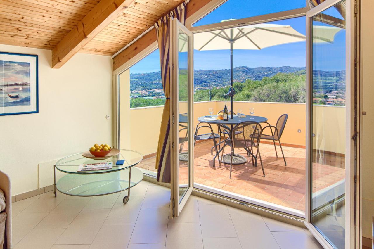 דיאנו מרינה Appartamenti Villa Il Poggiolo מראה חיצוני תמונה