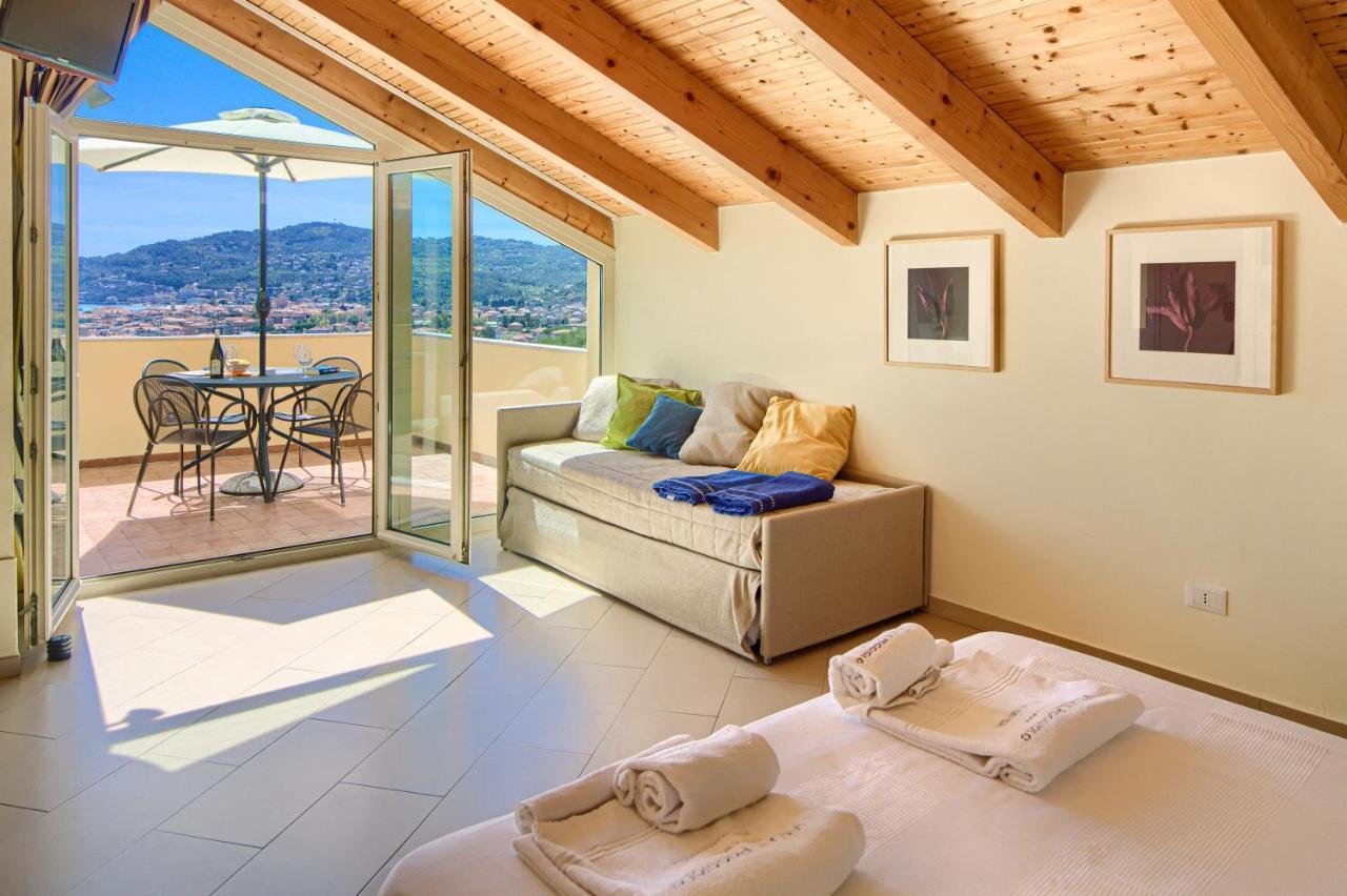 דיאנו מרינה Appartamenti Villa Il Poggiolo מראה חיצוני תמונה