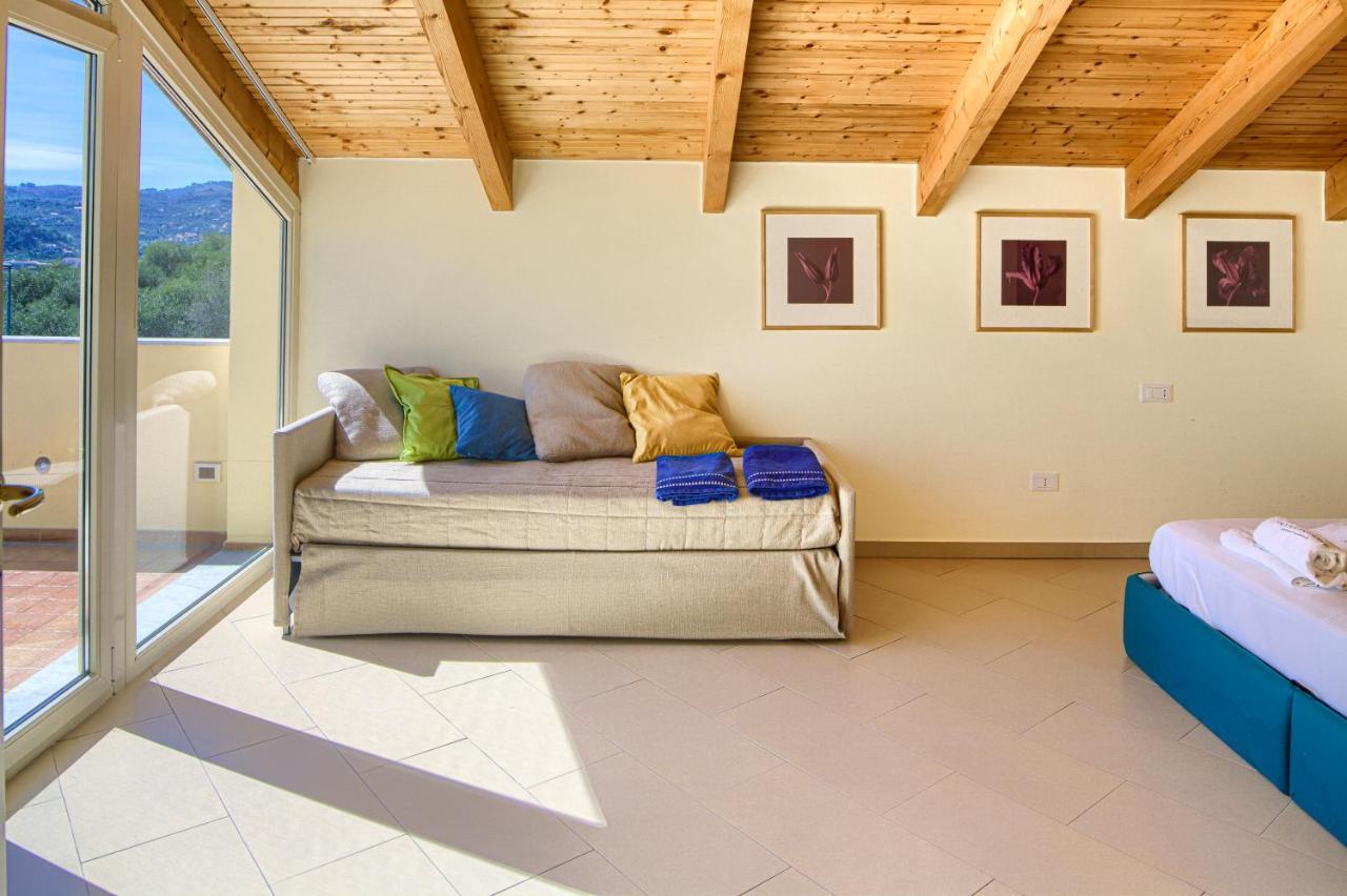 דיאנו מרינה Appartamenti Villa Il Poggiolo מראה חיצוני תמונה